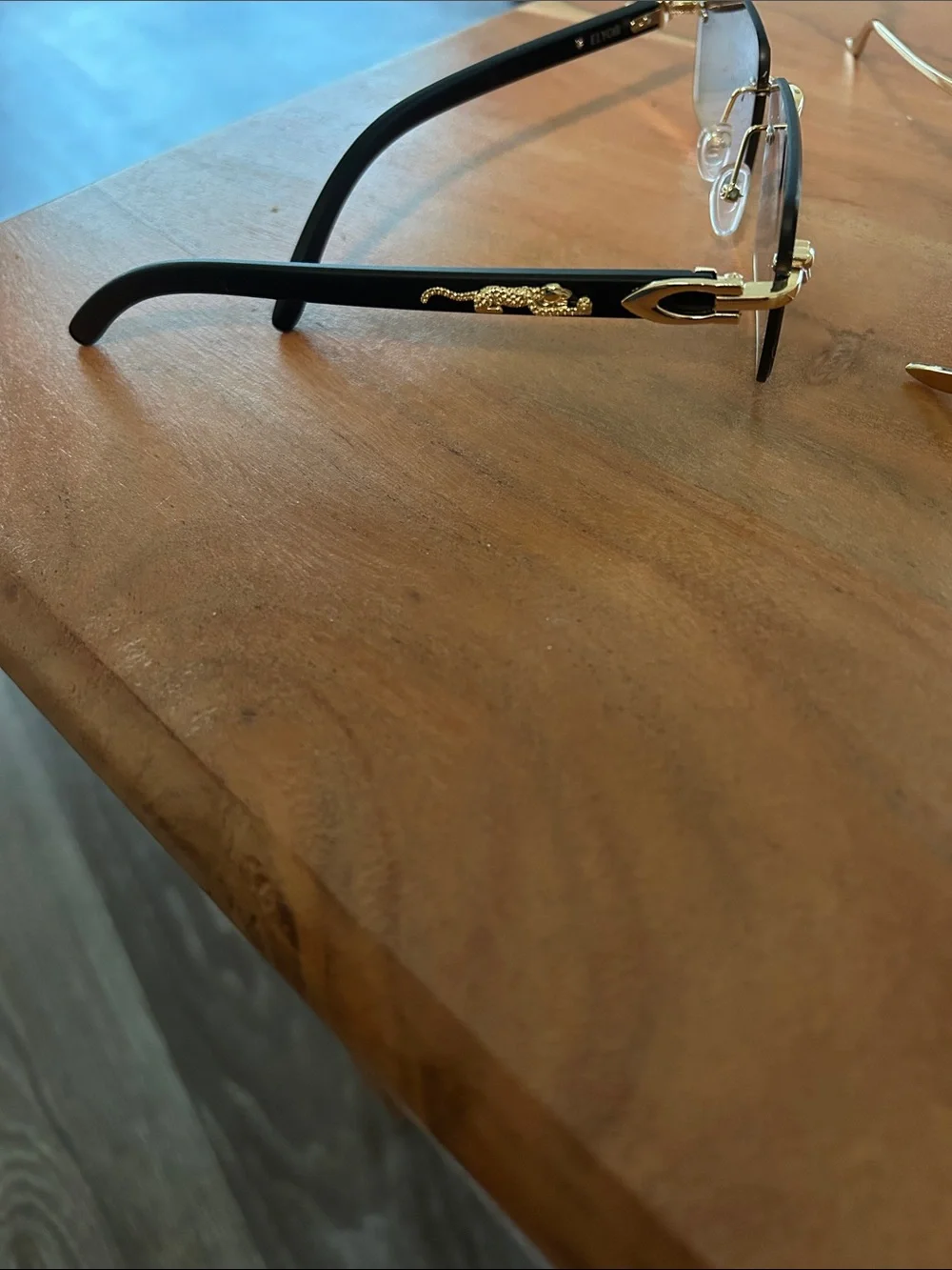 Men's Rimless Sunglasses with Gold Accent and Black Gradient Lenses